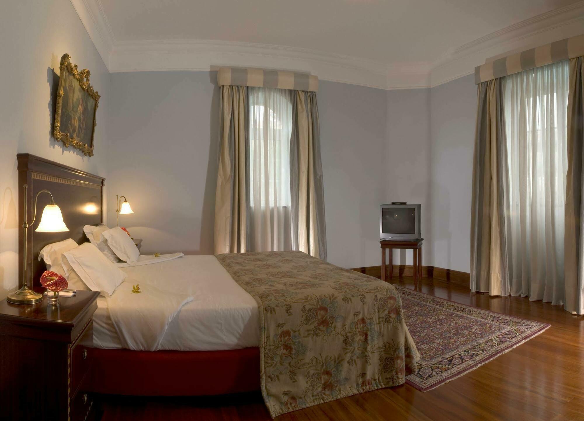 Pestana Miramar Garden & Ocean Hotel Funchal  Zimmer foto